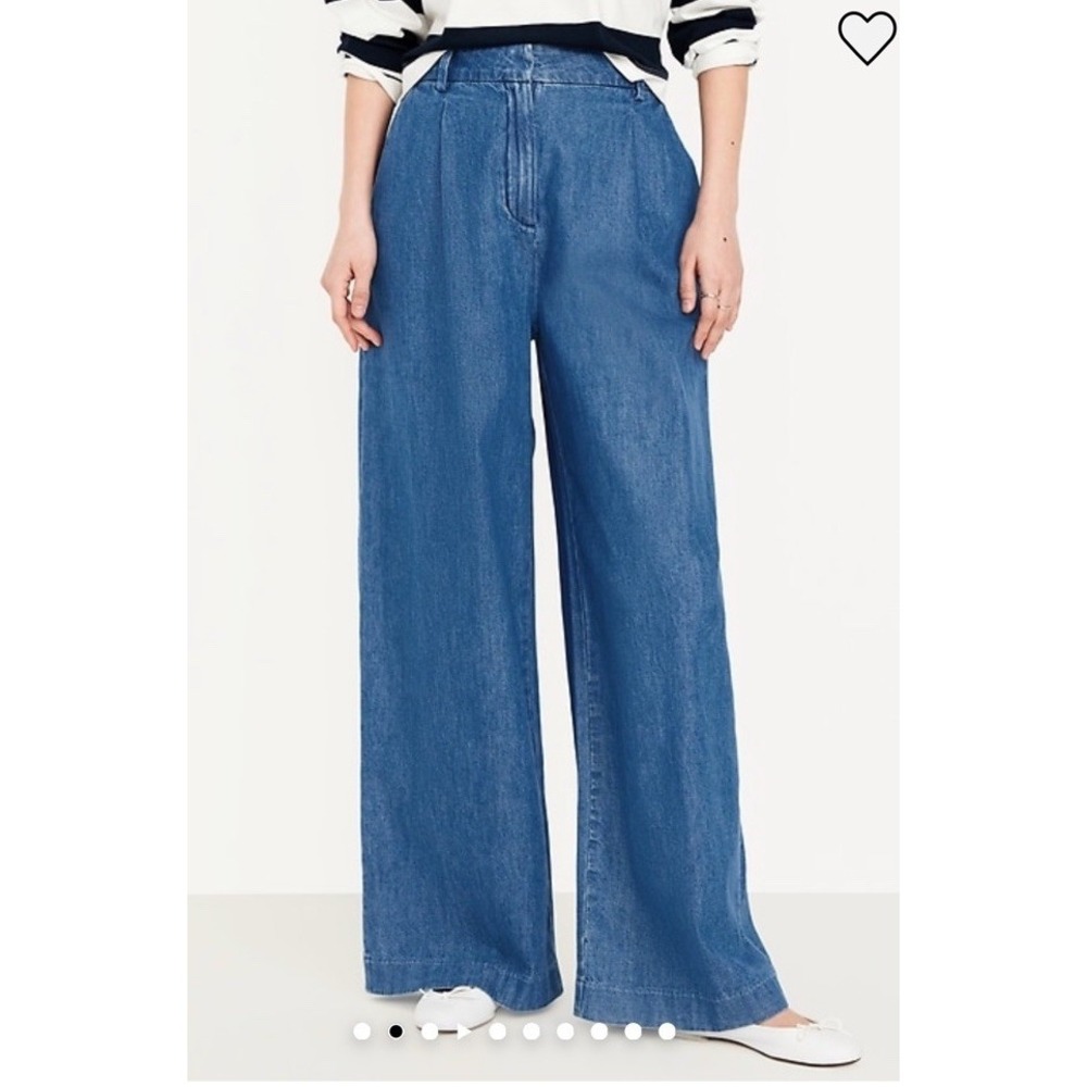 Old Navy Wide Leg Denim Pants in Blue